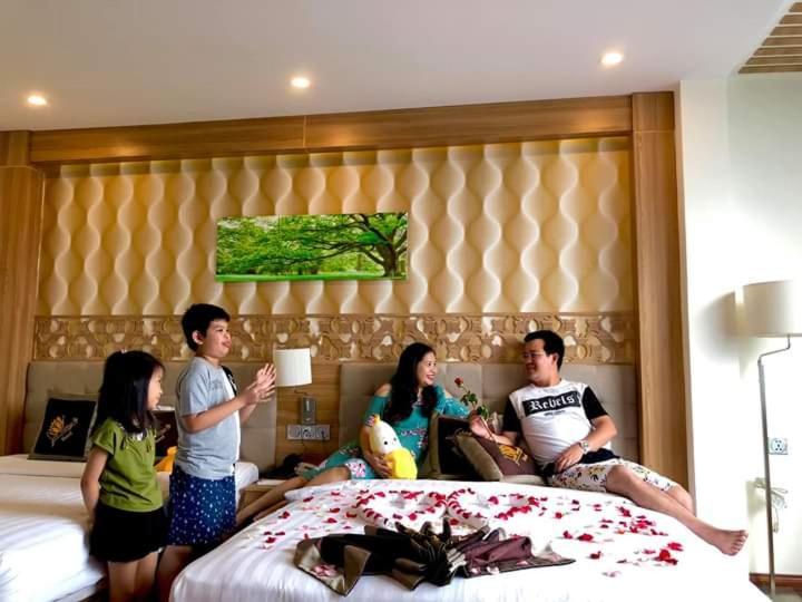 Sen Vang Luxury Hotel Nha Trang Esterno foto